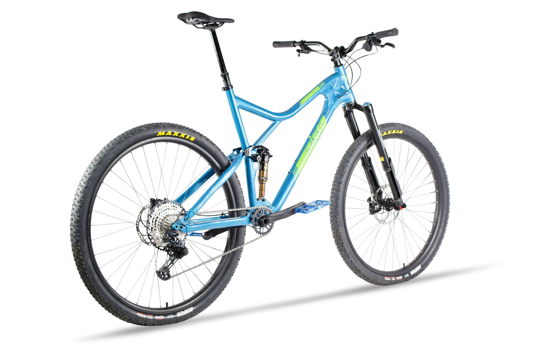 Zinn B.I.G. 32er: La primera MTB con ruedas de 32 pulgadas y doble suspensión
